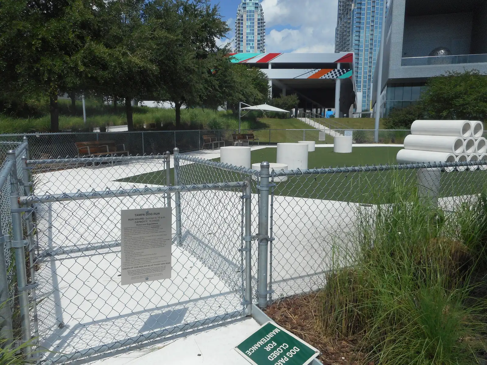 A fenced dog run at Curtis Hixon Waterfront Park beside the Tampa Museum of Art; the city has since opened two new dog parks nearby in the park.