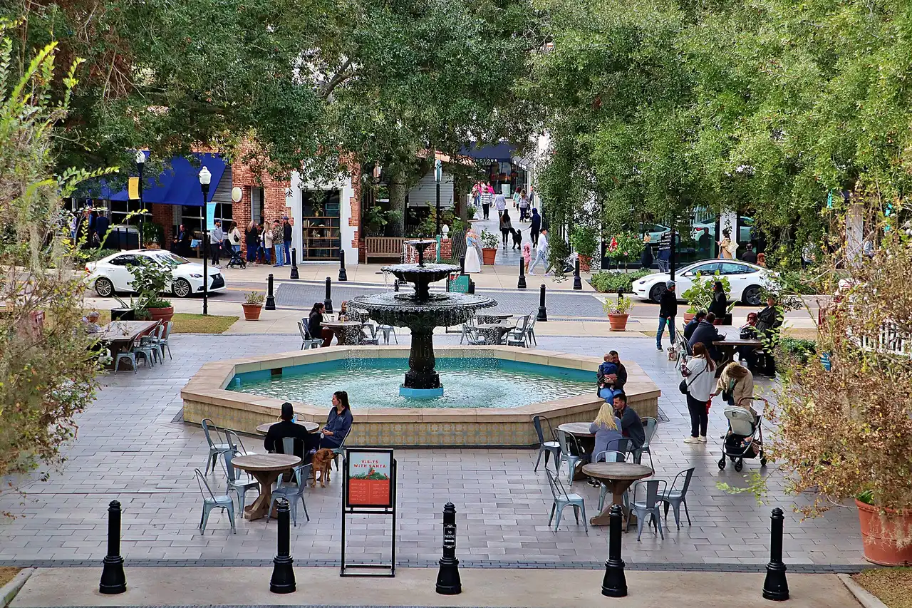 The fountain plaza at Hyde Park Village in Tampa, home of a monthly Sunday market.