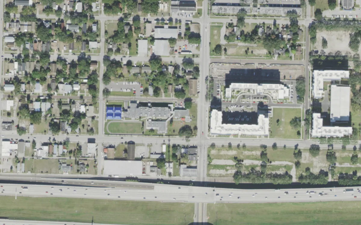 Dunbar Elementary Magnet and the blocks around it on West Union Street, Tampa, seen from the air