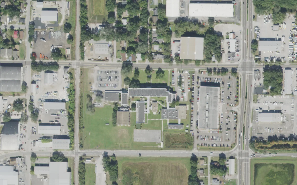 Franklin Middle Magnet and the blocks around it on East 21st Avenue, Tampa, seen from the air