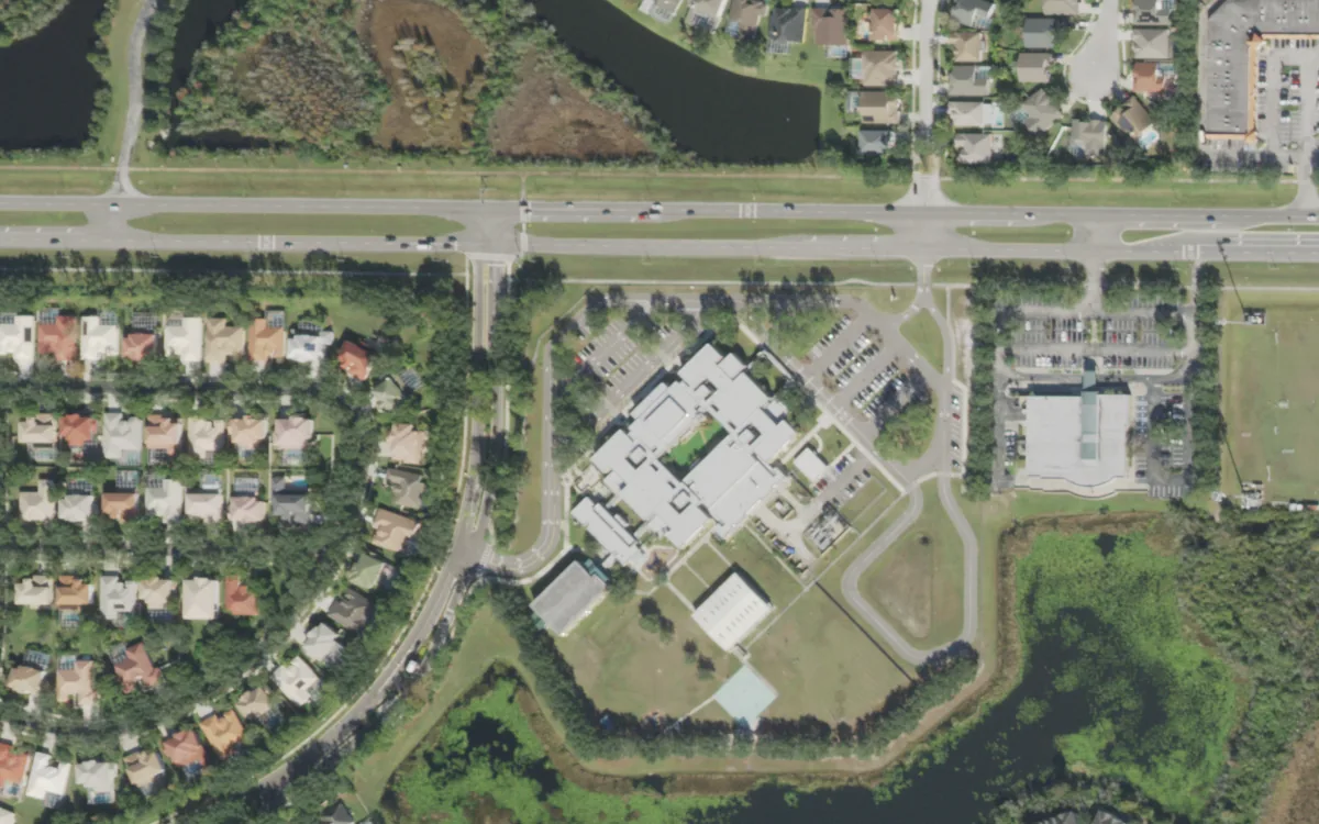 Hunter's Green Elementary and the blocks around it on Highland Oak Drive, Tampa, seen from the air