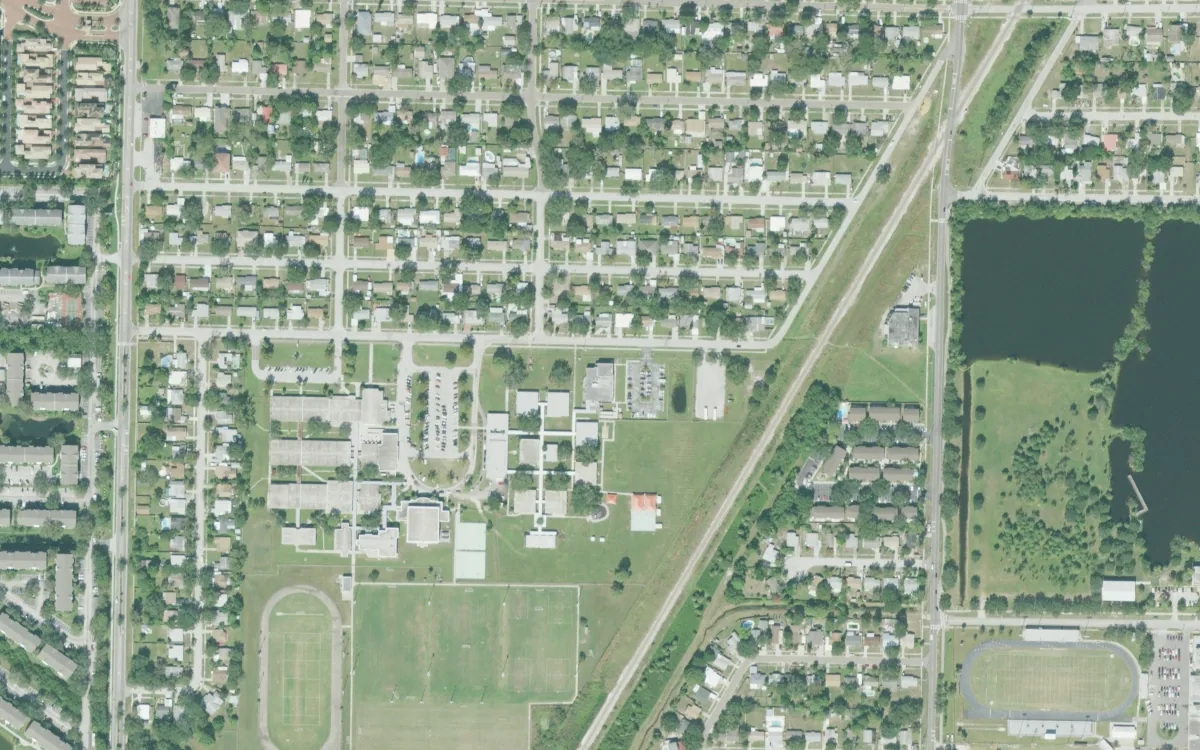 Lanier Elementary and the blocks around it on West Montgomery Avenue, Tampa, seen from the air