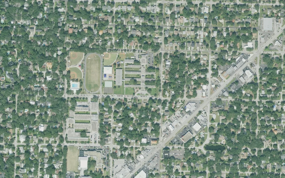 Mabry Elementary and the blocks around it on West Estrella Street, Tampa, seen from the air
