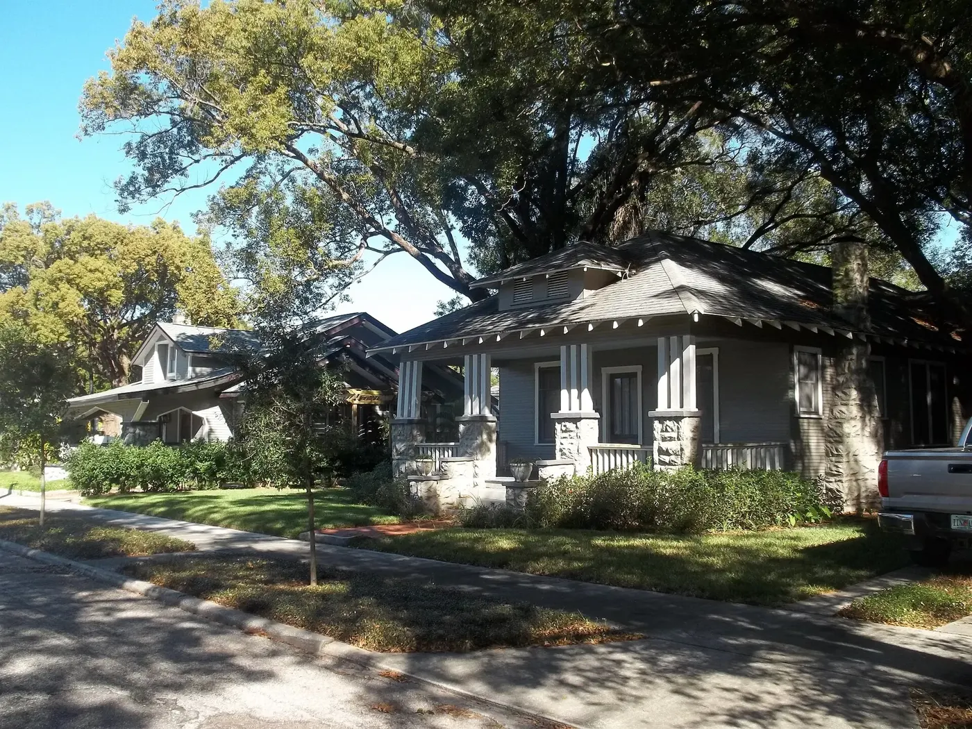 Bungalows and front lawns in the Seminole Heights Residential District, Tampa